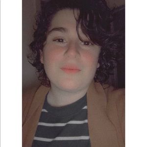 Meet your Posher, Abigail